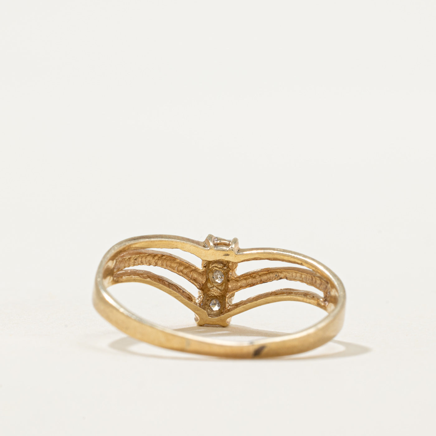 Three Stone Diamond Chevron Ring | 0.03ctw | SZ 6.5