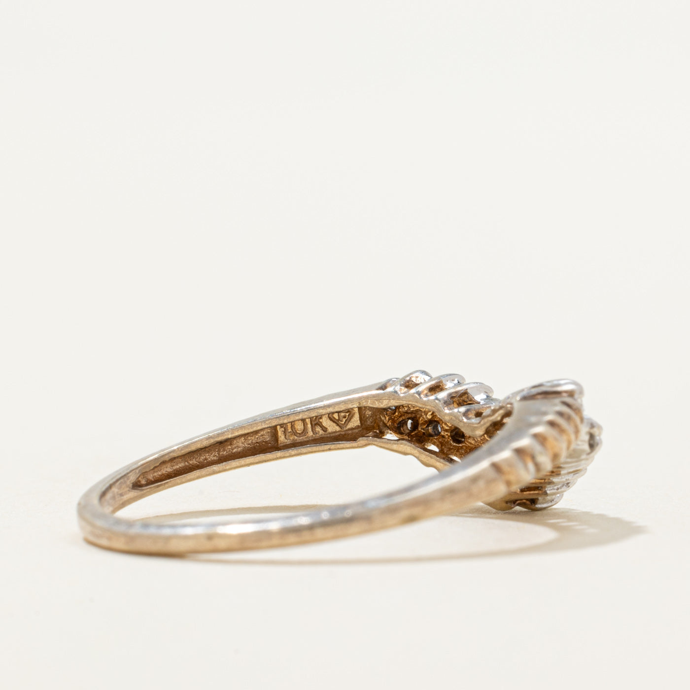 Diamond Chevron Ring | 0.15ctw | SZ 7