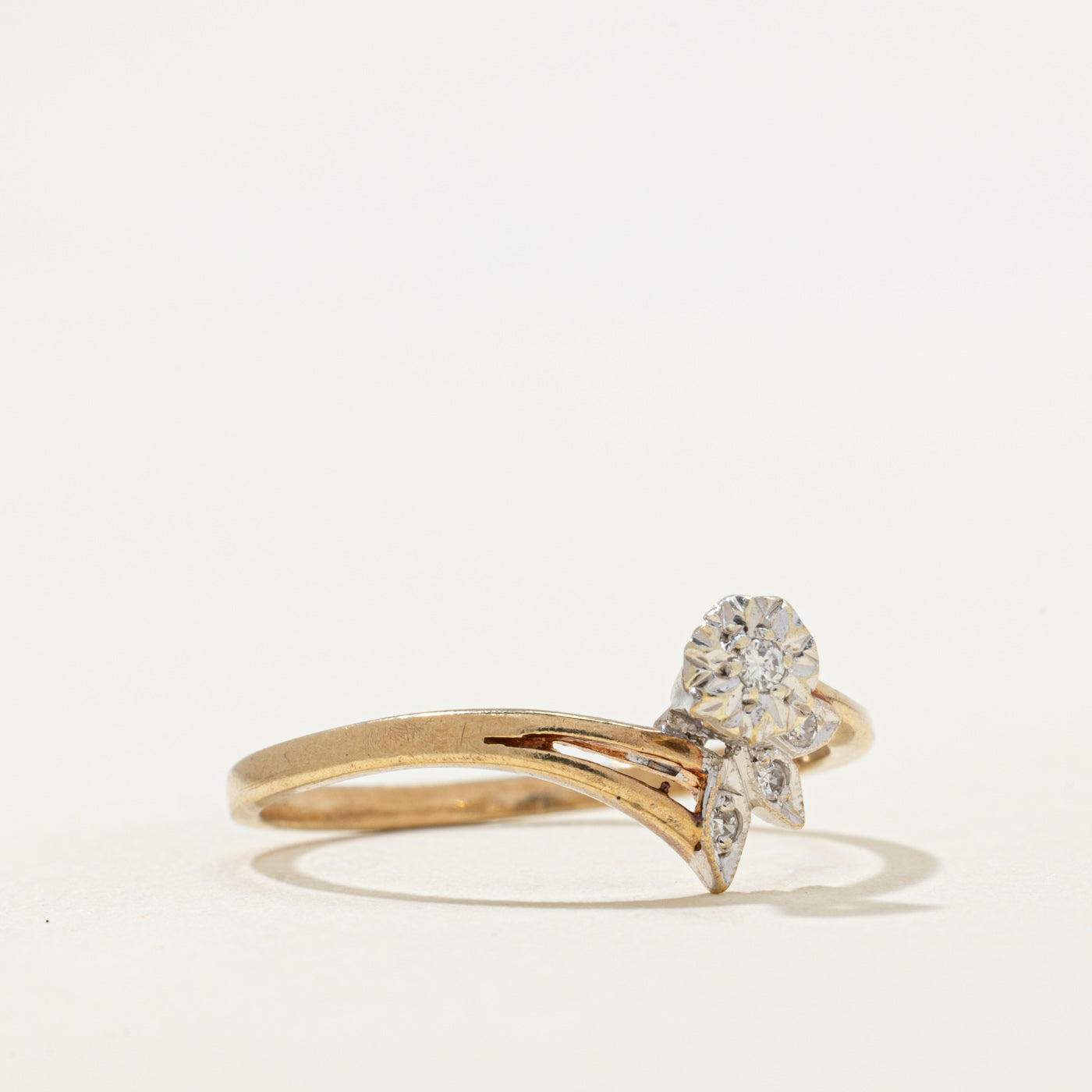 Bague contour florale en diamant | 0,05 ct | Taille 7,5