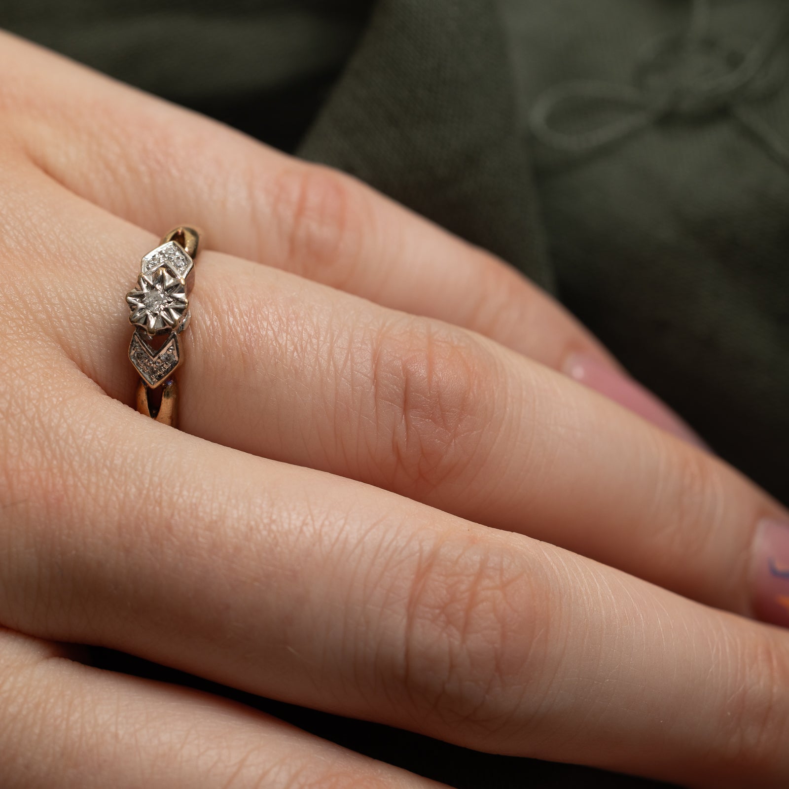 Illusion Set Diamond Ring | 0.05ctw | SZ 6