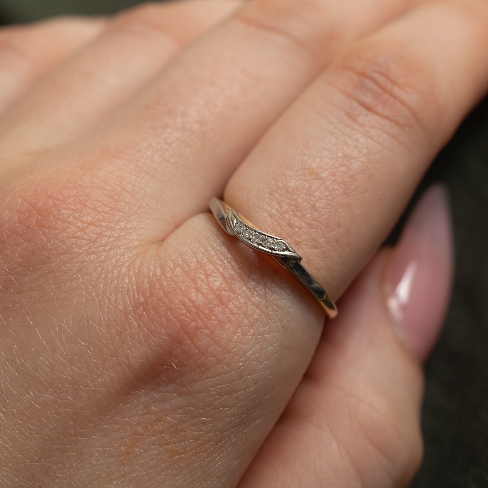 Diamond Contour Ring | 0.05ctw | SZ 8.25