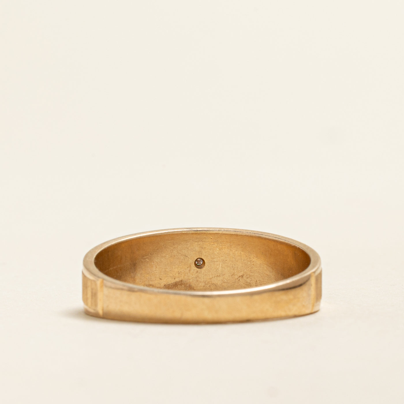 Diamond Fine Fluted Band | 0.01ct | SZ 10.5
