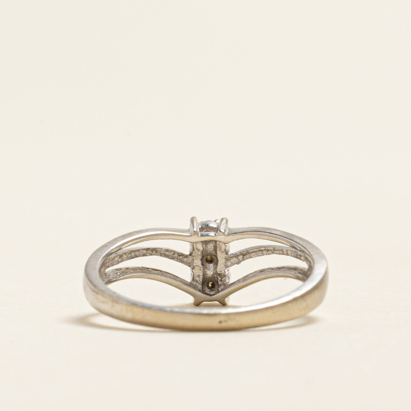 White Gold Diamond Column Chevron Ring | 0.03ctw | SZ 6