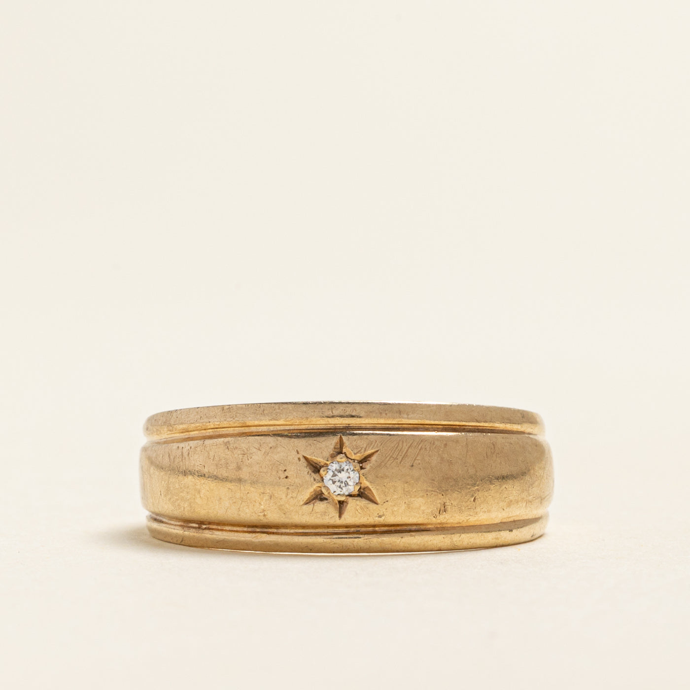 Star Set Diamond Grooved Band | 0.03ct | SZ 11