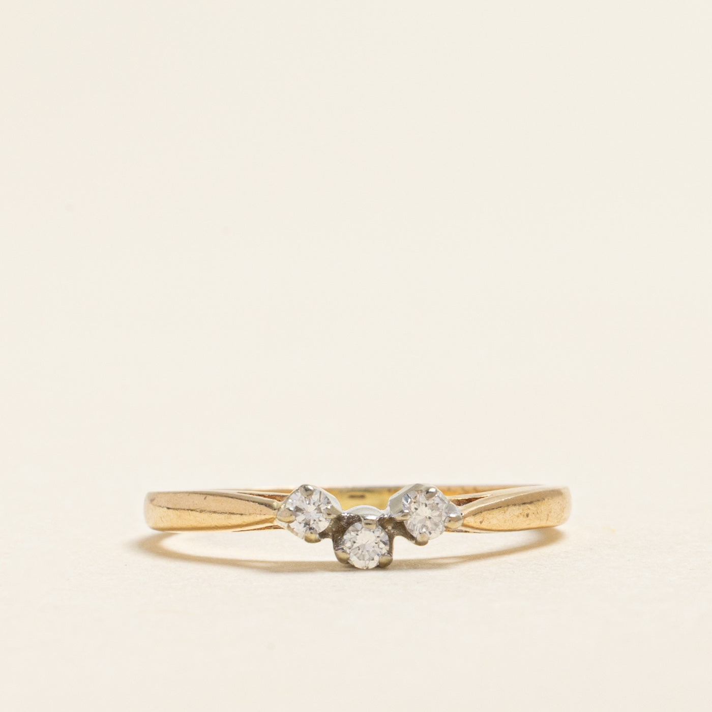 Three Stone Diamond Contour Ring | 0.09ctw | SZ 5
