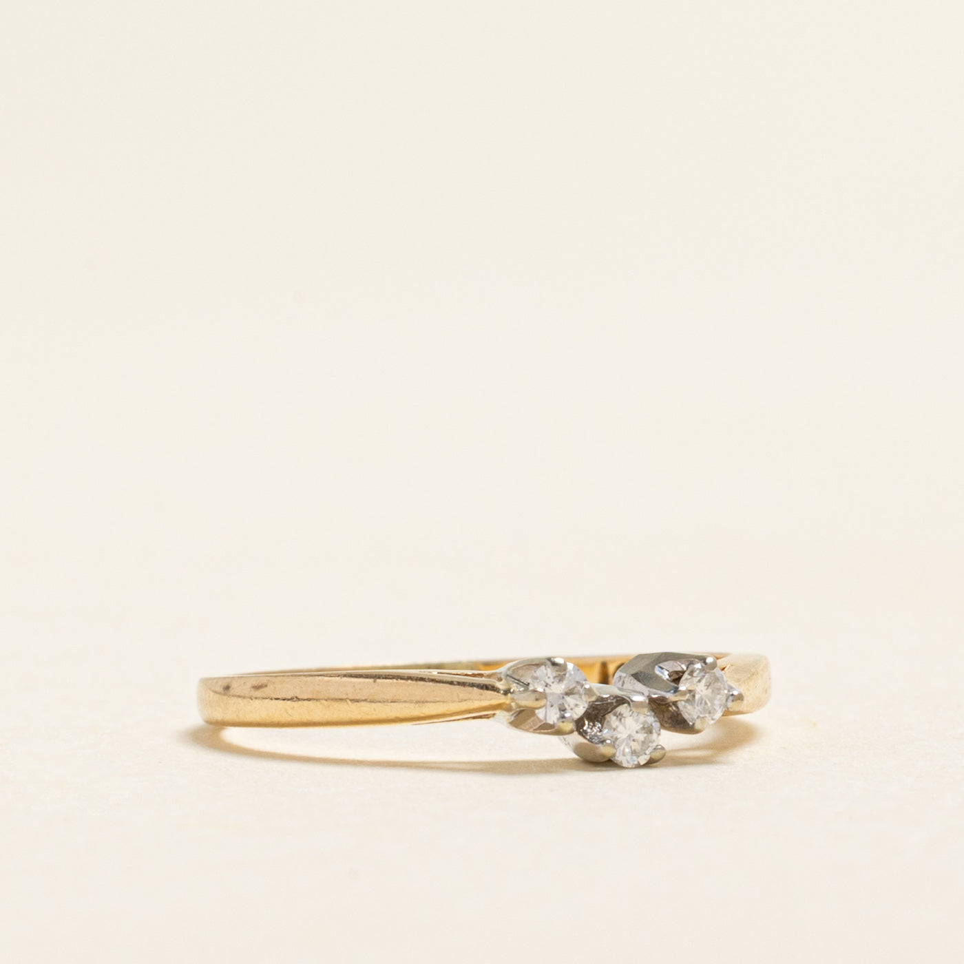 Three Stone Diamond Contour Ring | 0.09ctw | SZ 5