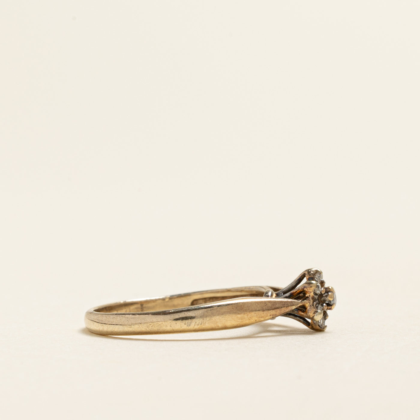 Yellow Gold Diamond Petal Ring | 0.07ctw | SZ 6