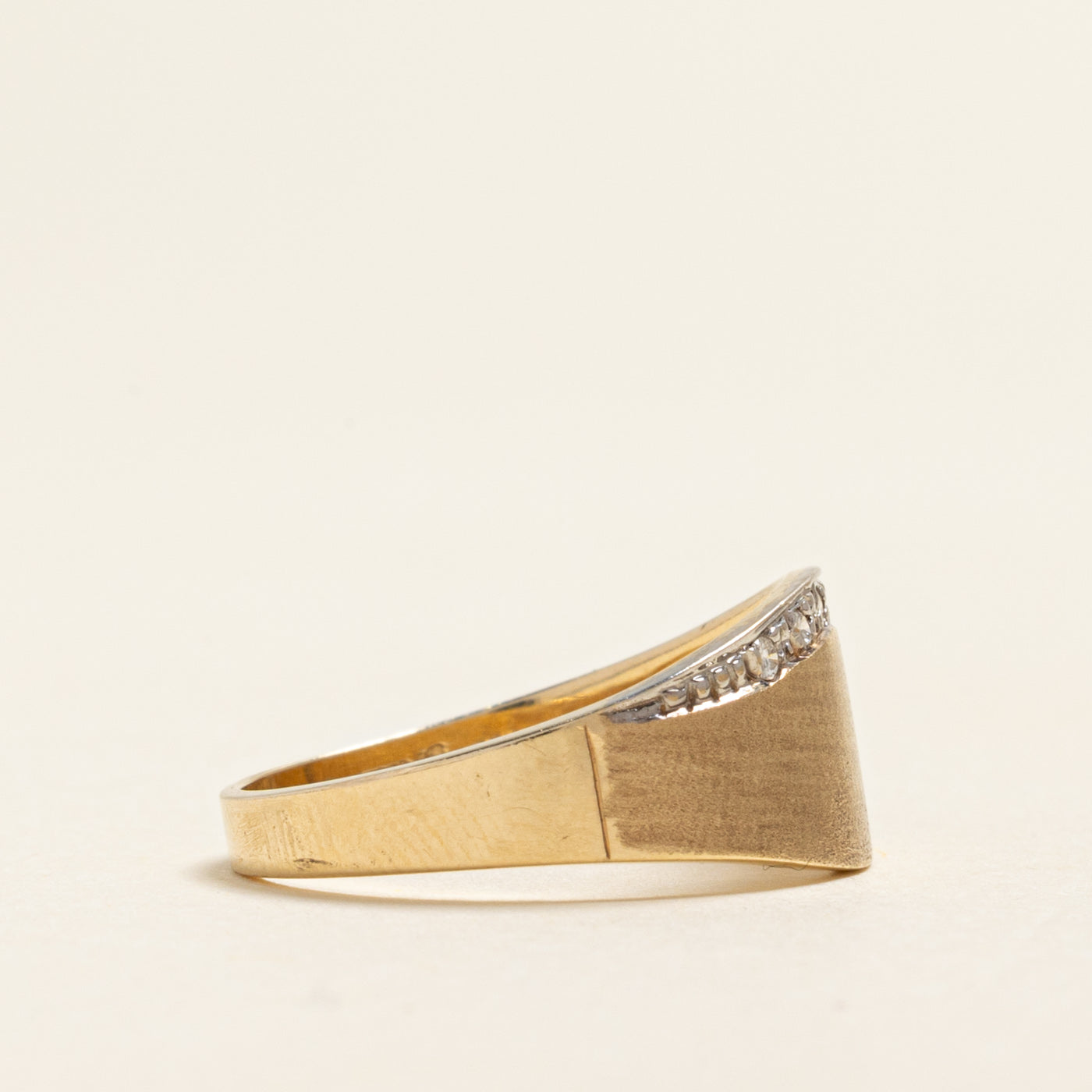 Yellow Gold Diamond Tapered Ring | 0.05ctw | SZ 7