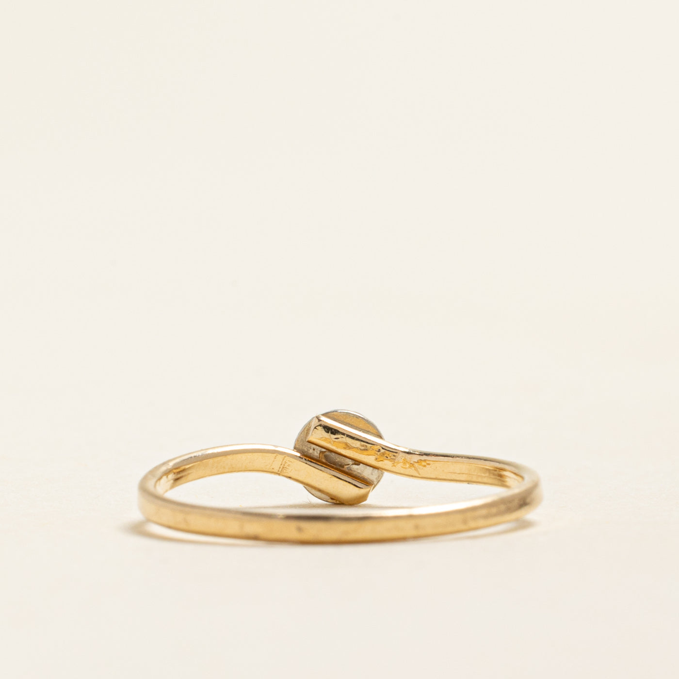Illusion Set Diamond Wave Ring | 0.02ct | SZ 5.75