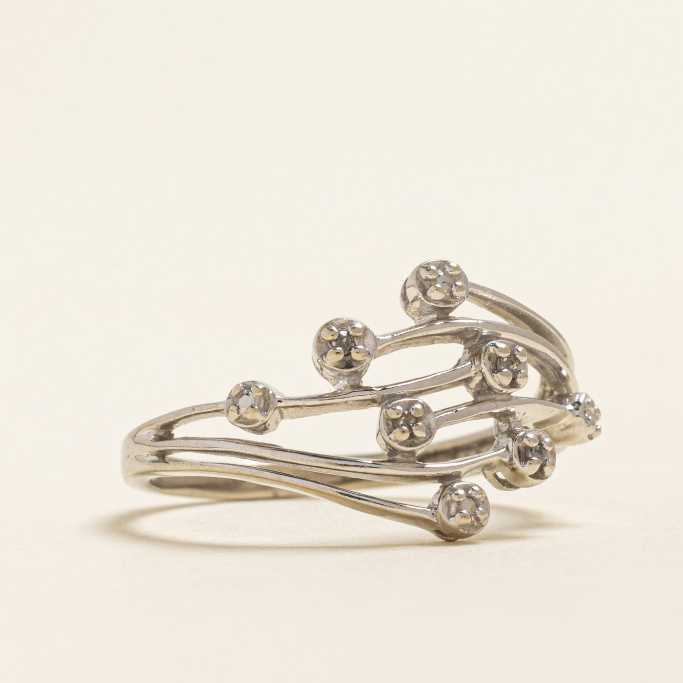 Scattered Diamond Lines Ring | 0.02ctw | SZ 8