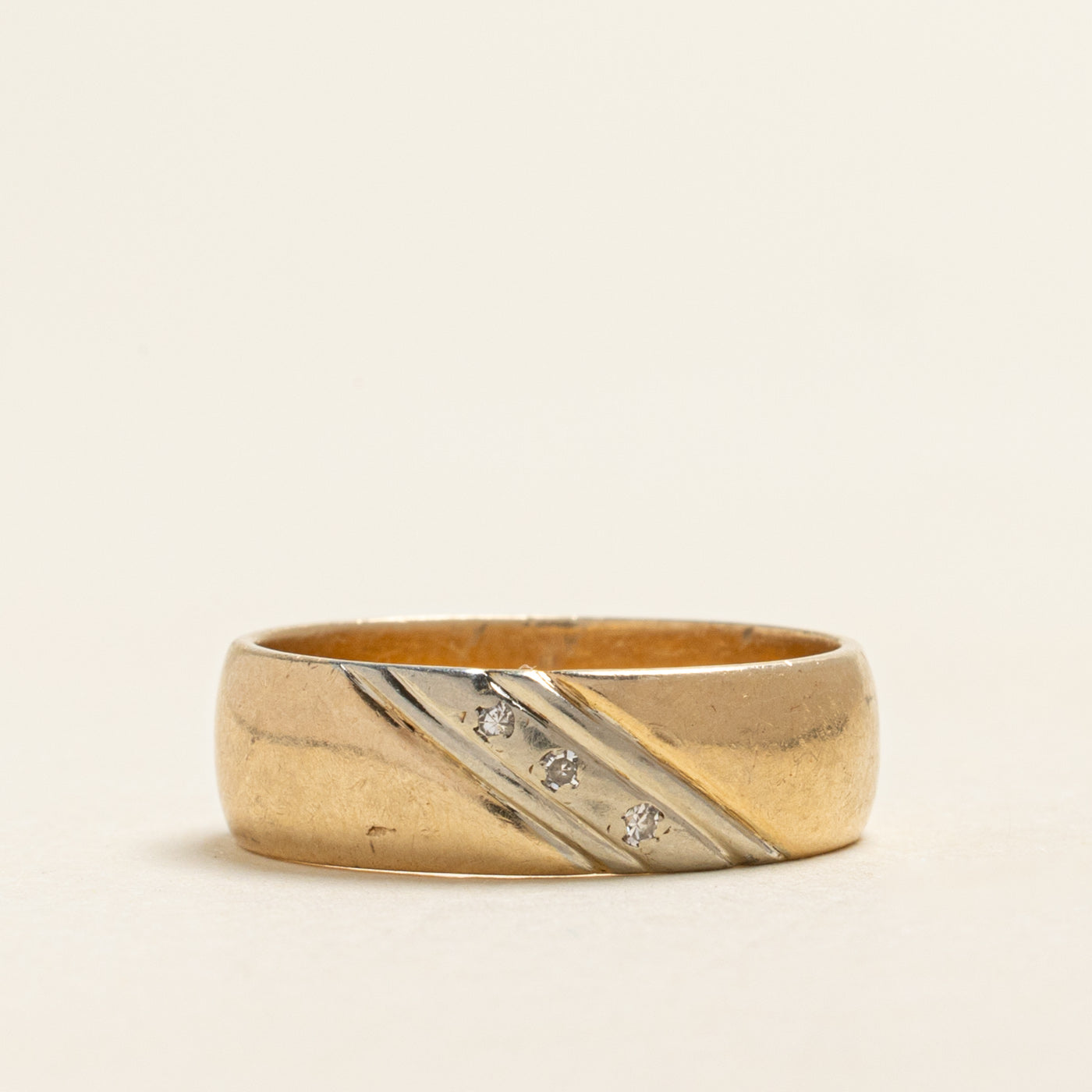 Diagonal Diamond Grooved Band | 0.03ctw | 6.05mm | SZ 7