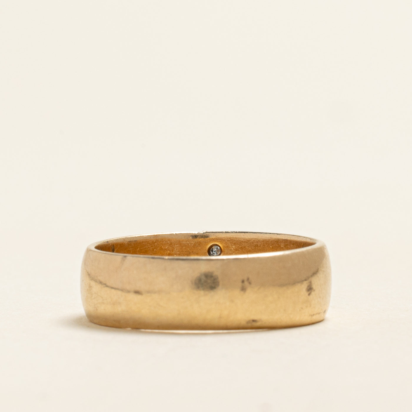 Diagonal Diamond Grooved Band | 0.03ctw | 6.05mm | SZ 7
