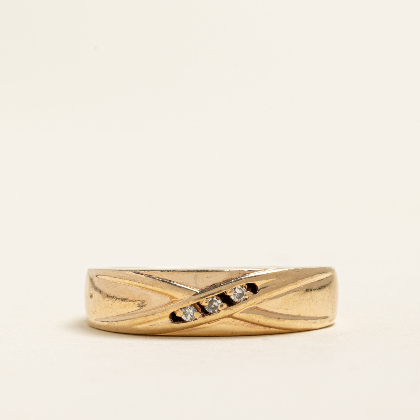 Diagonal Diamond Grooved Band | 0.04ctw | SZ 9