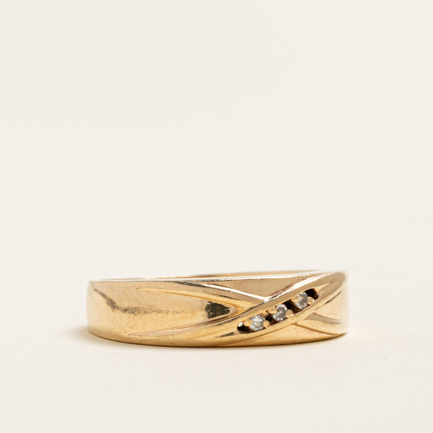 Diagonal Diamond Grooved Band | 0.04ctw | SZ 9