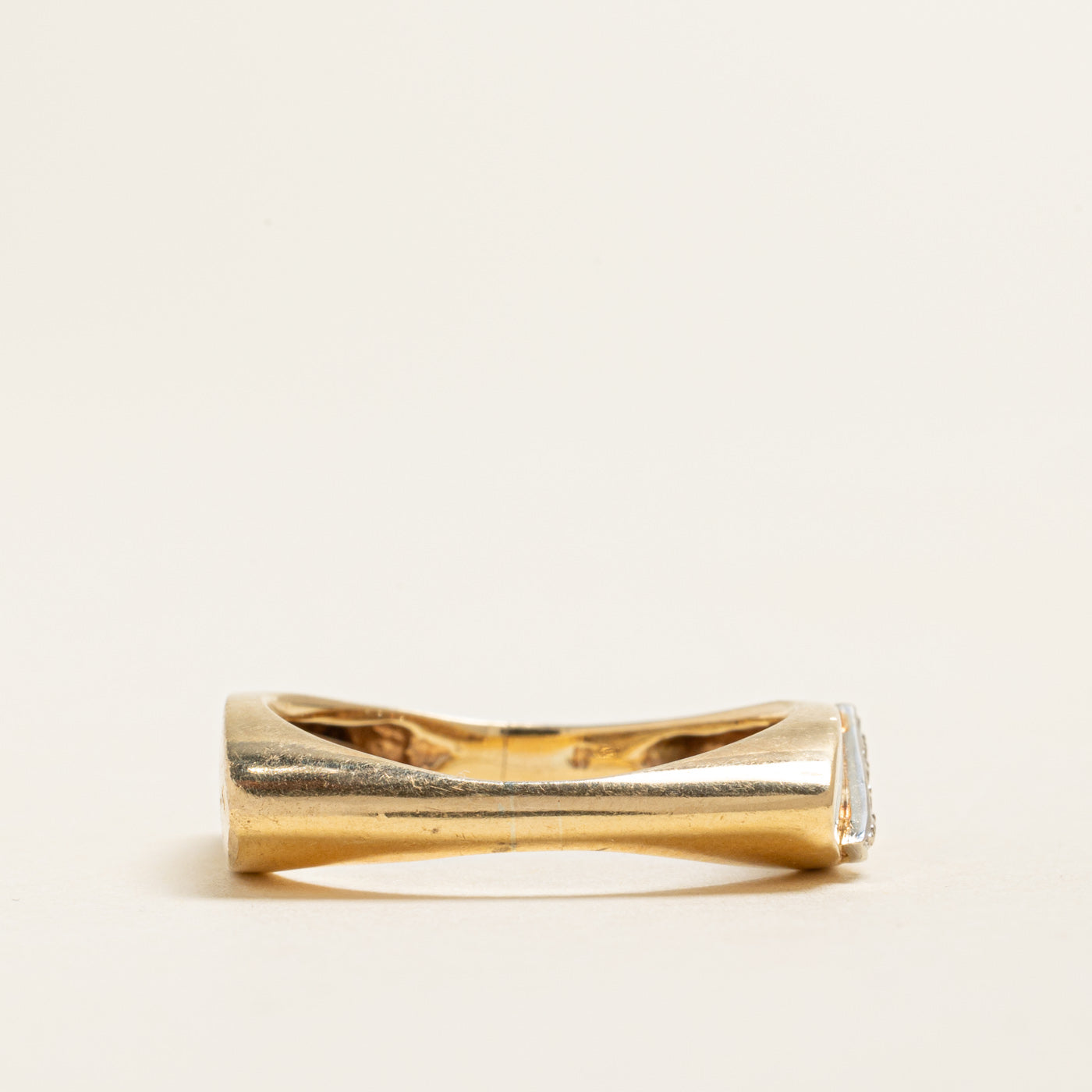 Diagonal Diamond Marquise Signet Ring | 0.07ctw | SZ 9