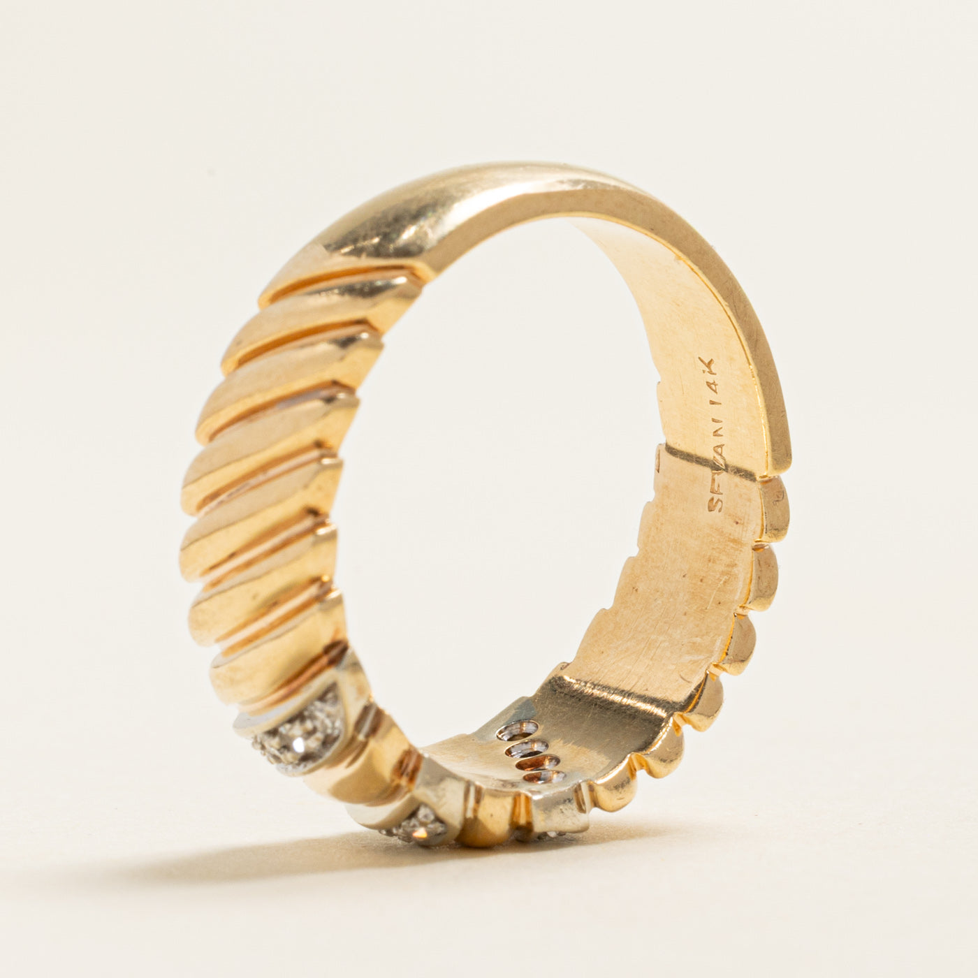 Diagonal Diamond Grooved Ring | 0.18ctw | SZ 10.75