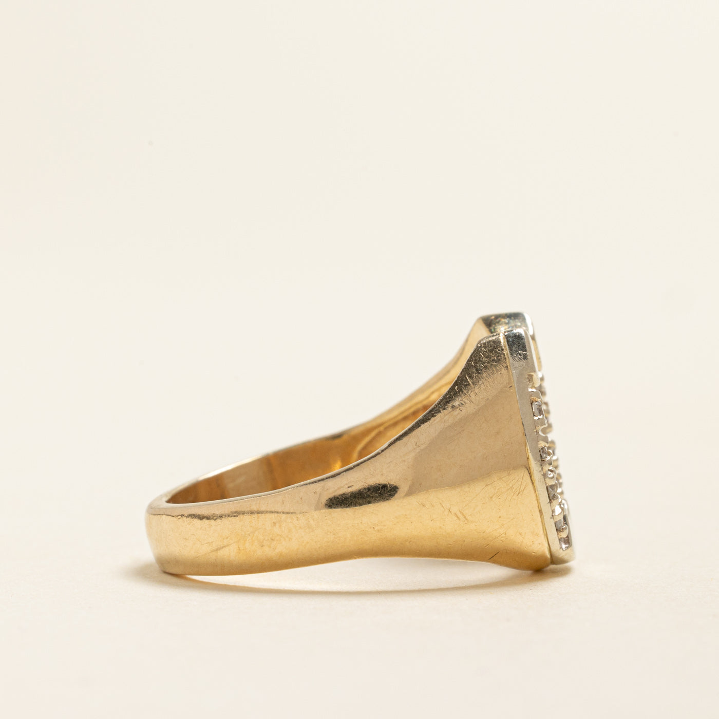 Diamond Horseshoe Ring | 0.20ctw | SZ 9.5