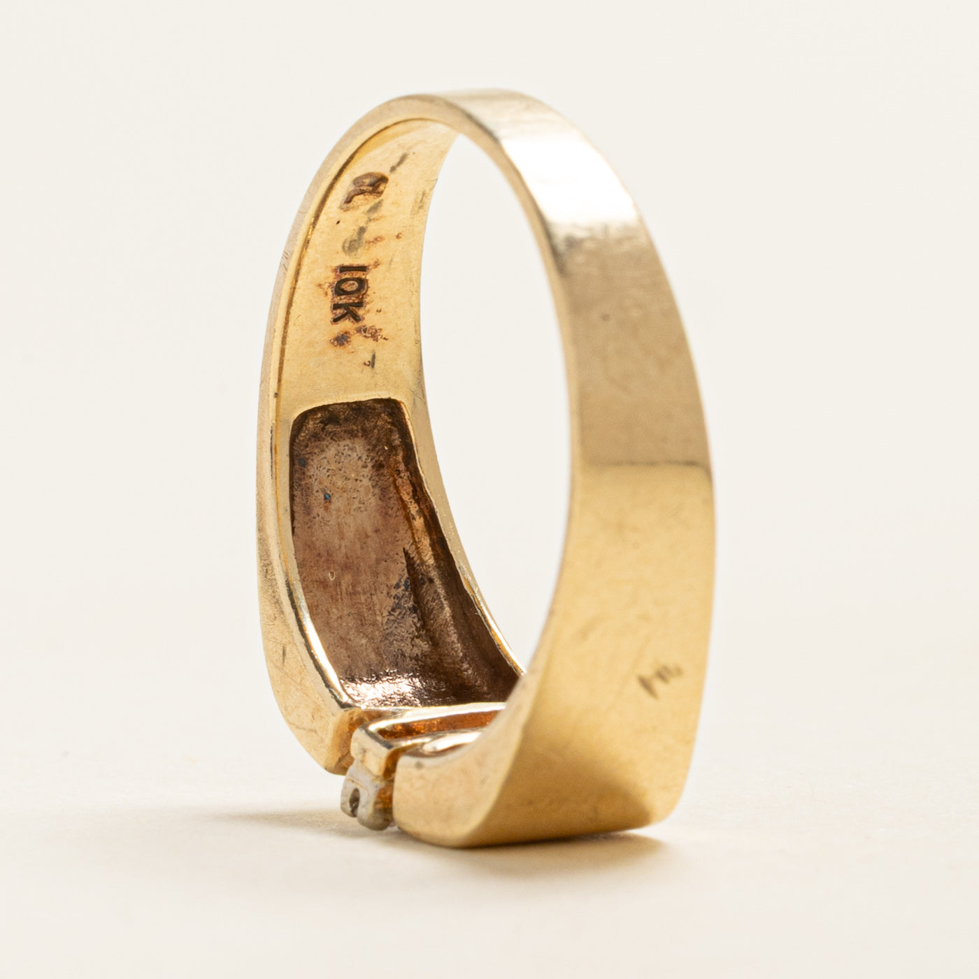 Yellow Gold Diamond Column Ring | 0.05ctw | SZ 10.25