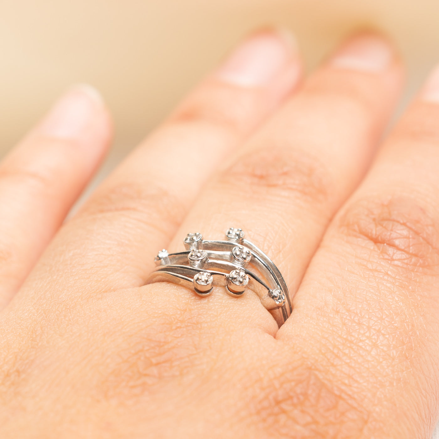 Scattered Diamond Lines Ring | 0.02ctw | SZ 8