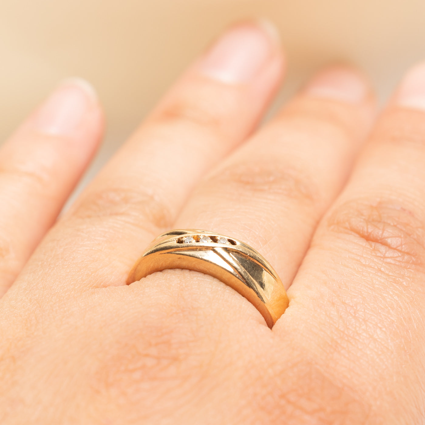 Diagonal Diamond Grooved Band | 0.04ctw | SZ 9