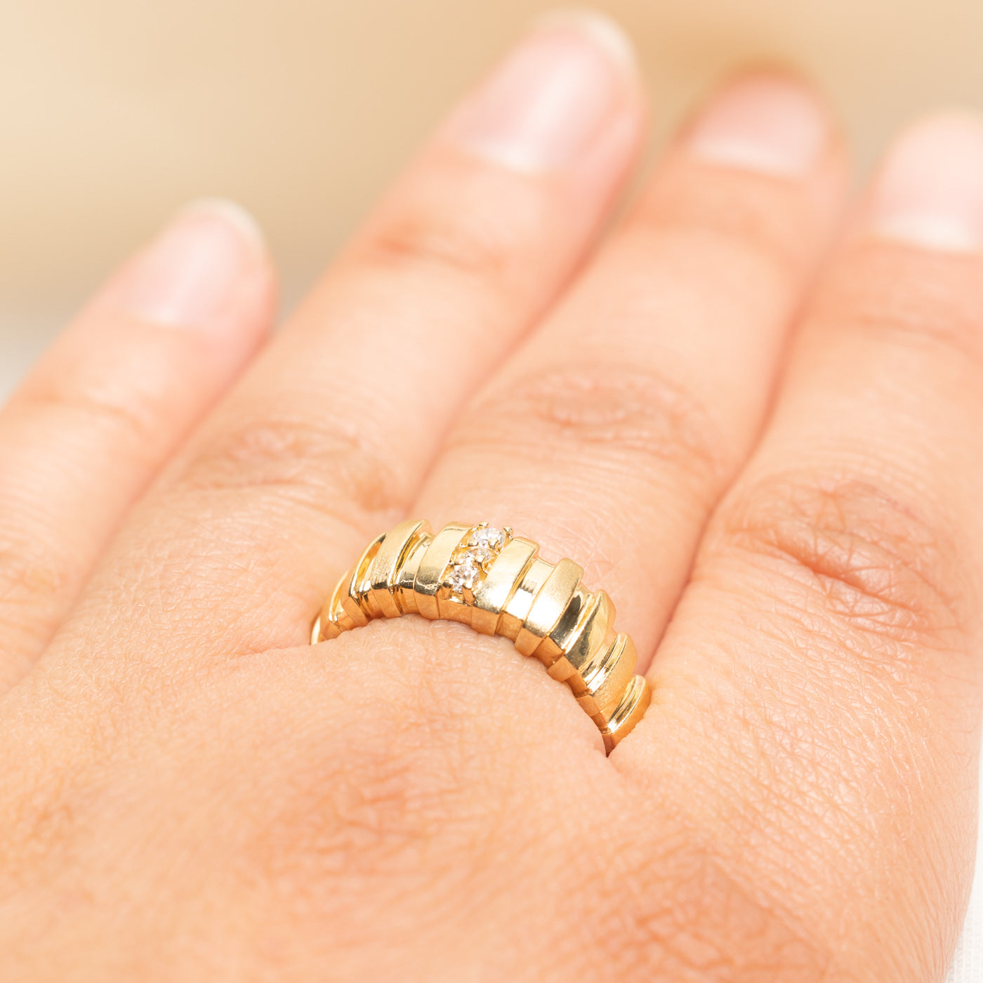 Yellow Gold Diamond Column Grooved Ring | 0.09ctw | SZ 8.5