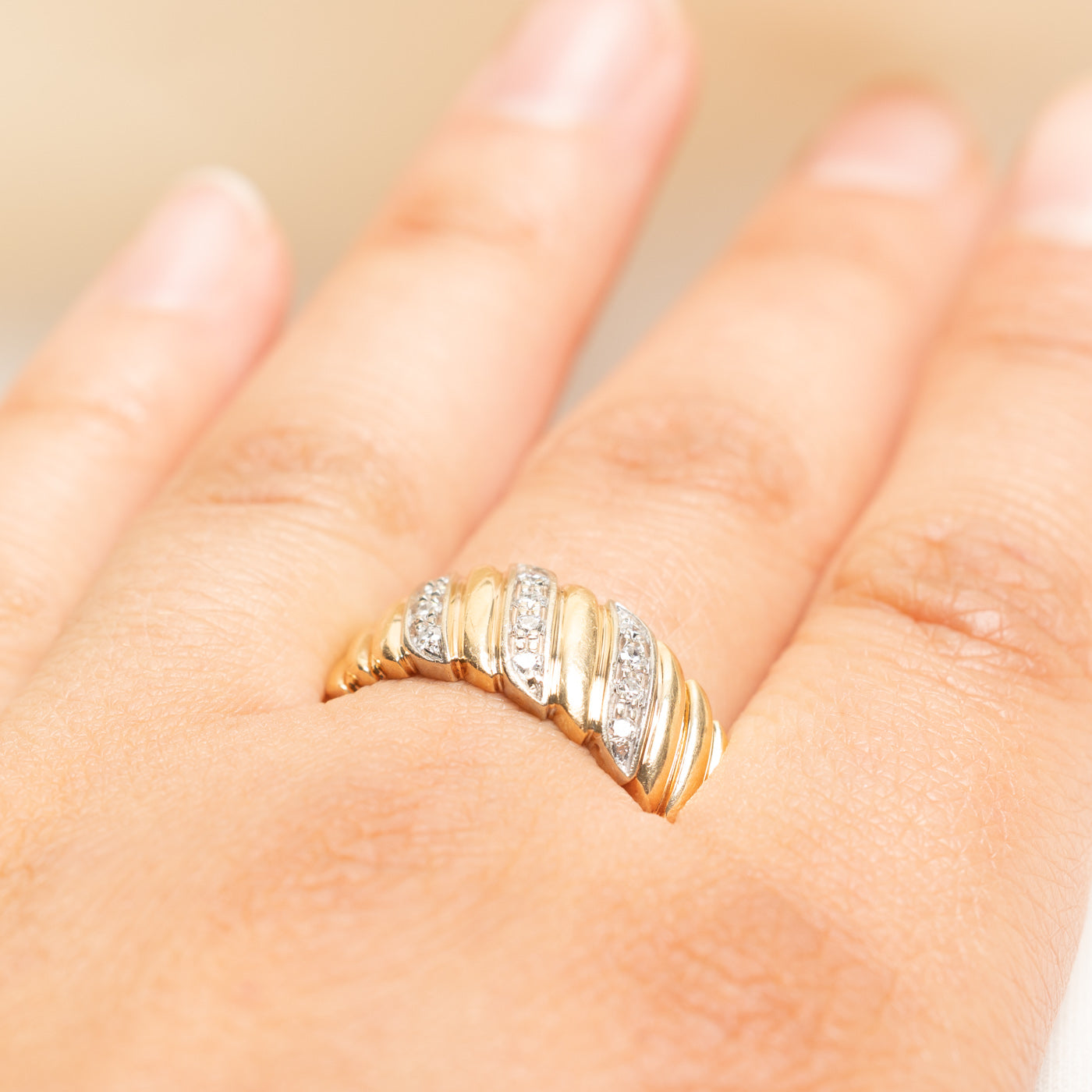 Diagonal Diamond Grooved Ring | 0.18ctw | SZ 10.75