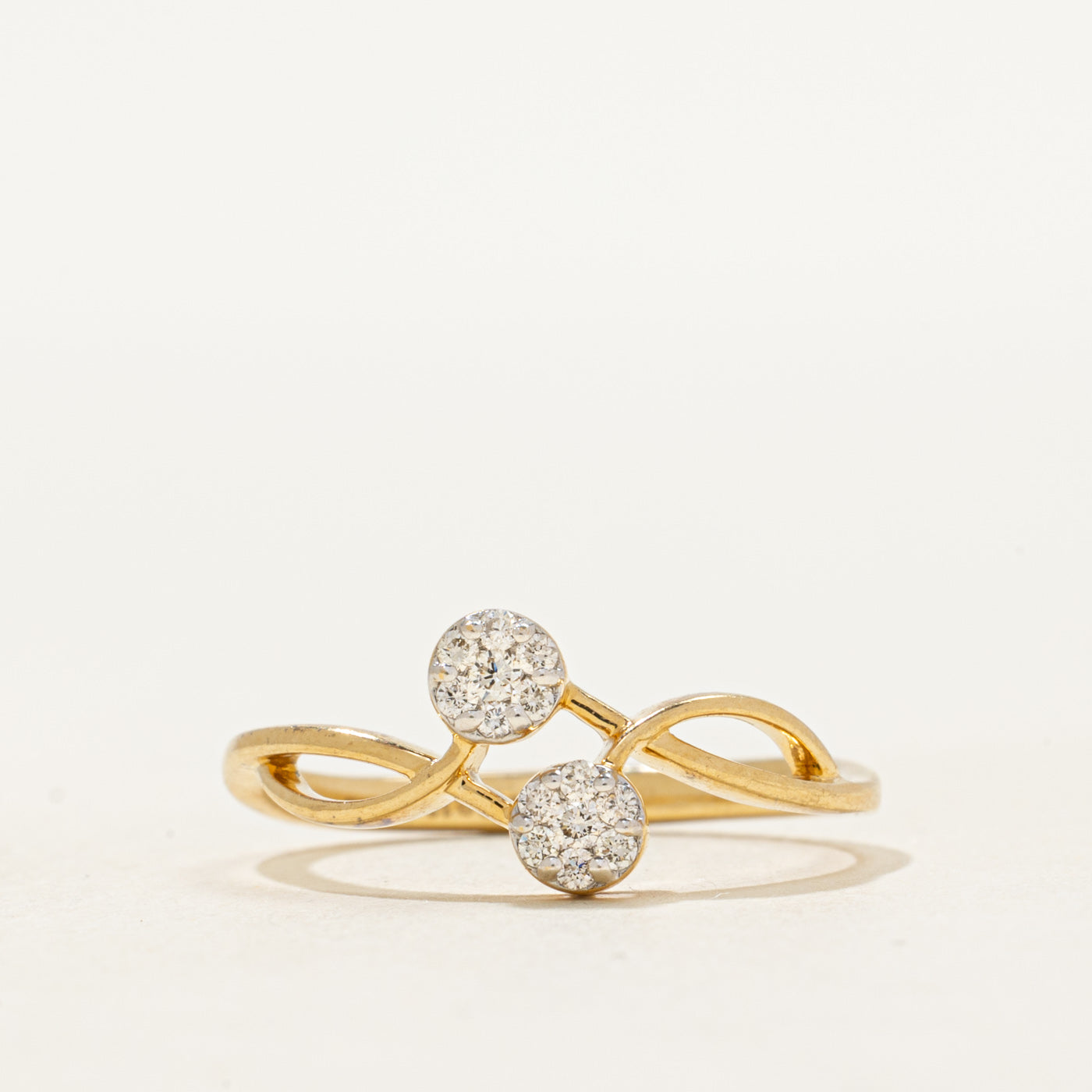 18k Yellow Gold Diamond Cluster Double Cross Over Ring | SZ 6