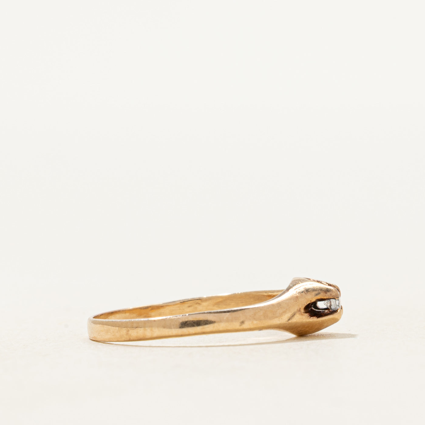 Belcher Set Diamond Petite Ring | SZ 3.25