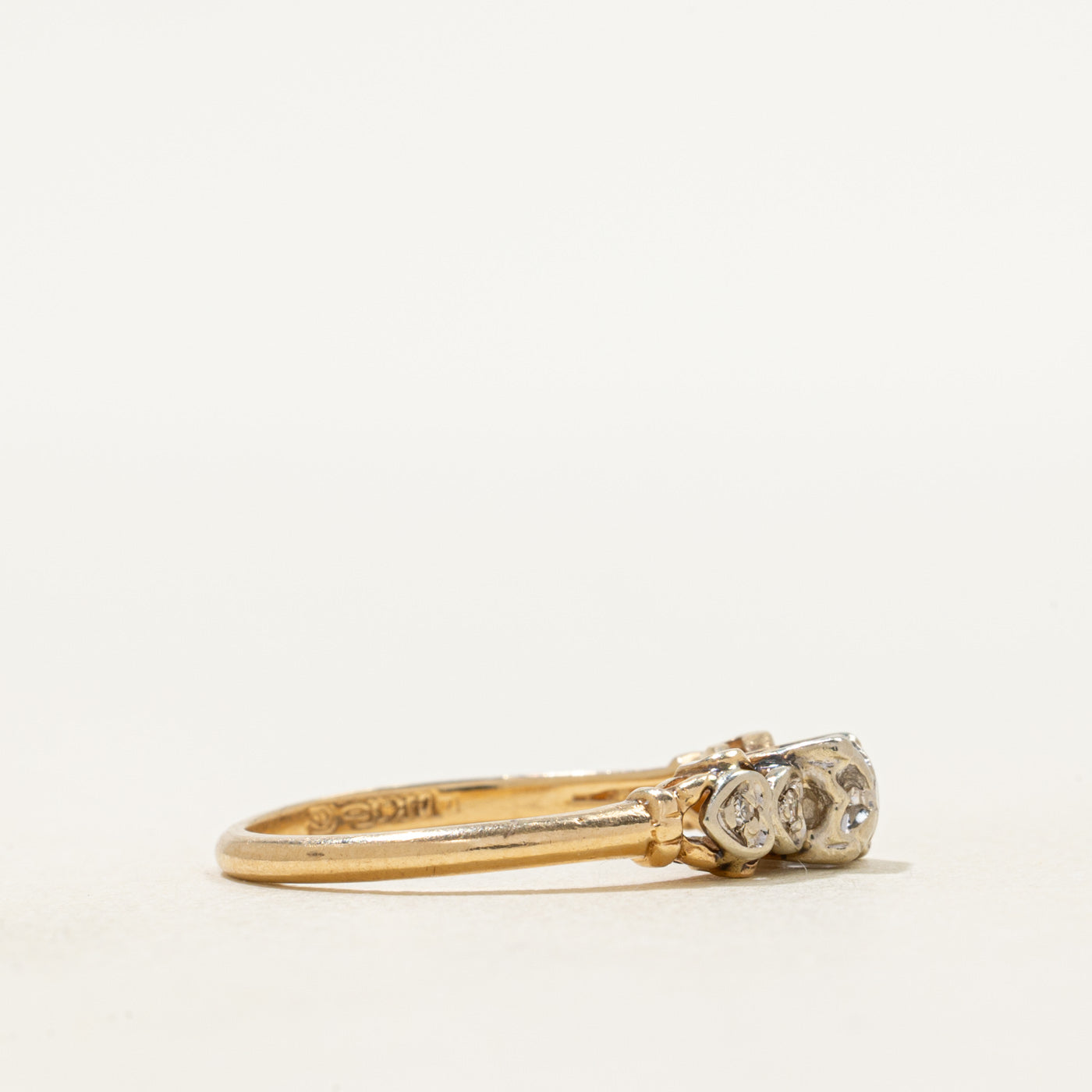 Retro Two Tone Diamond Engraved Ring | SZ 6