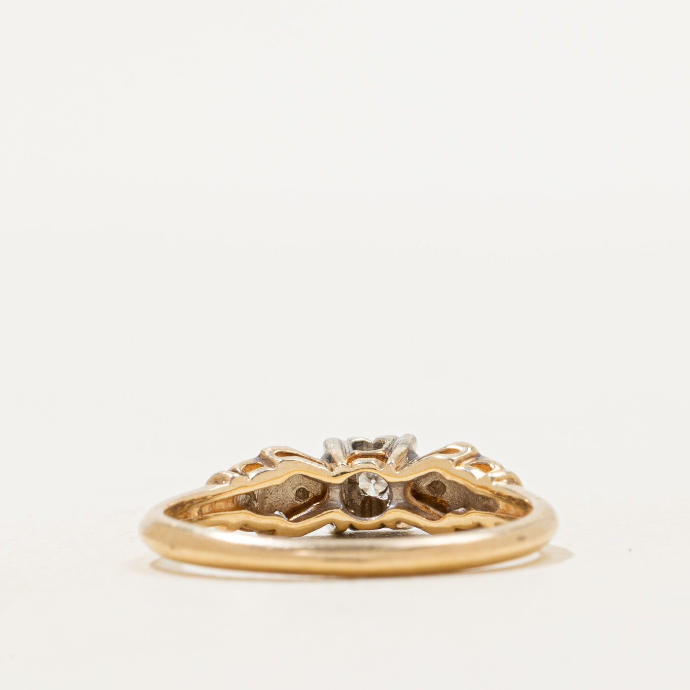 Retro Two Tone Diamond Engraved Ring | SZ 6