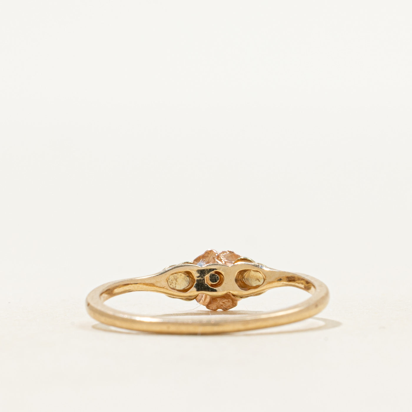 Two Tone Diamond Floral Ring | SZ 5.25