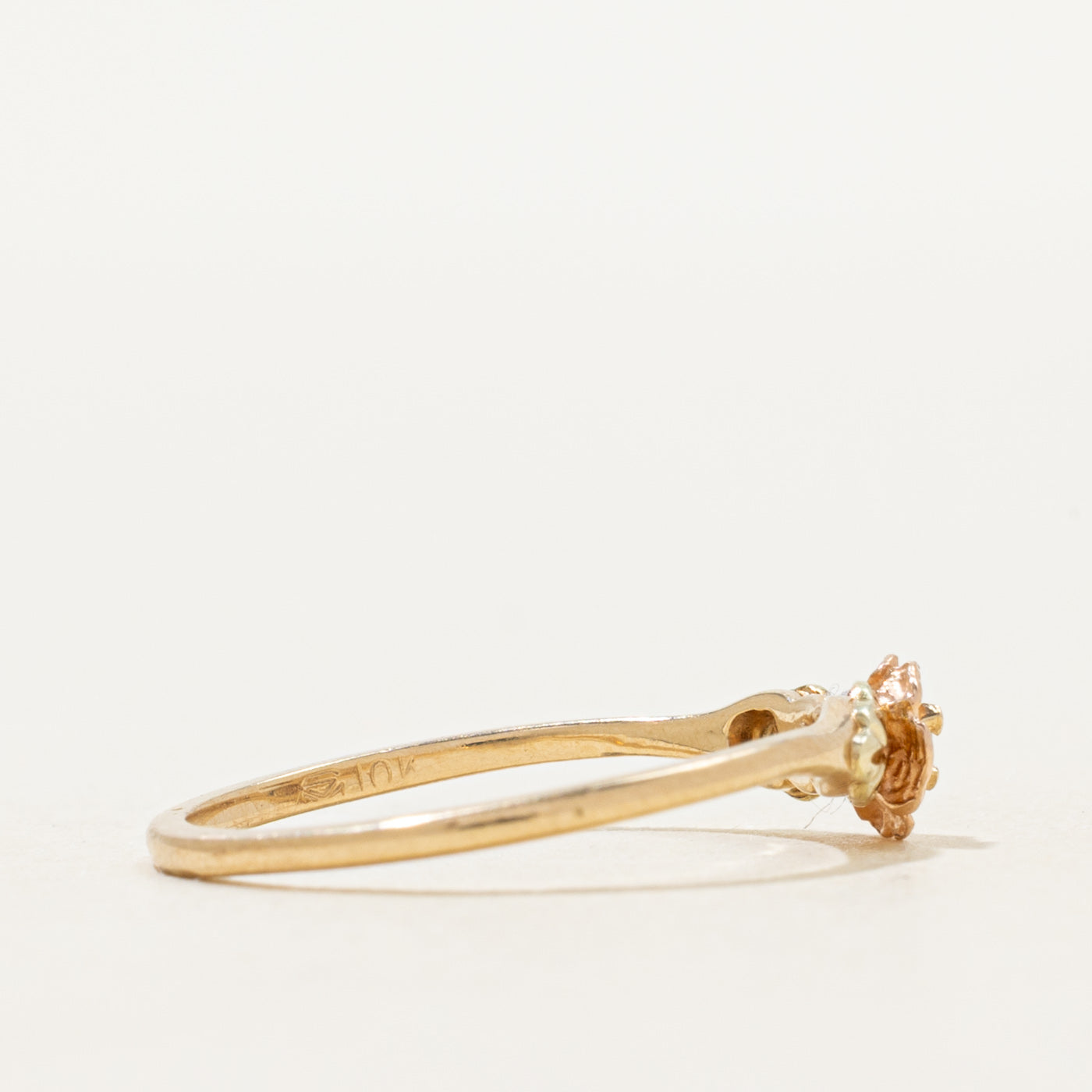 Two Tone Diamond Floral Ring | SZ 5.25