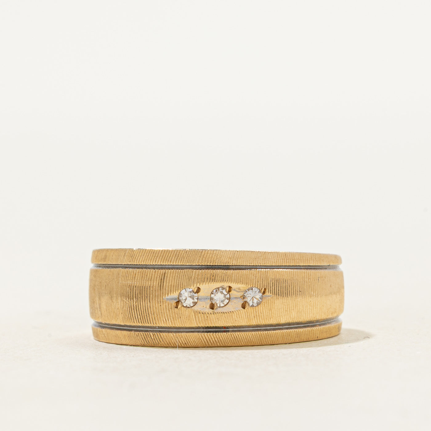 Three Stone Diamond Textured Band | SZ 4.75