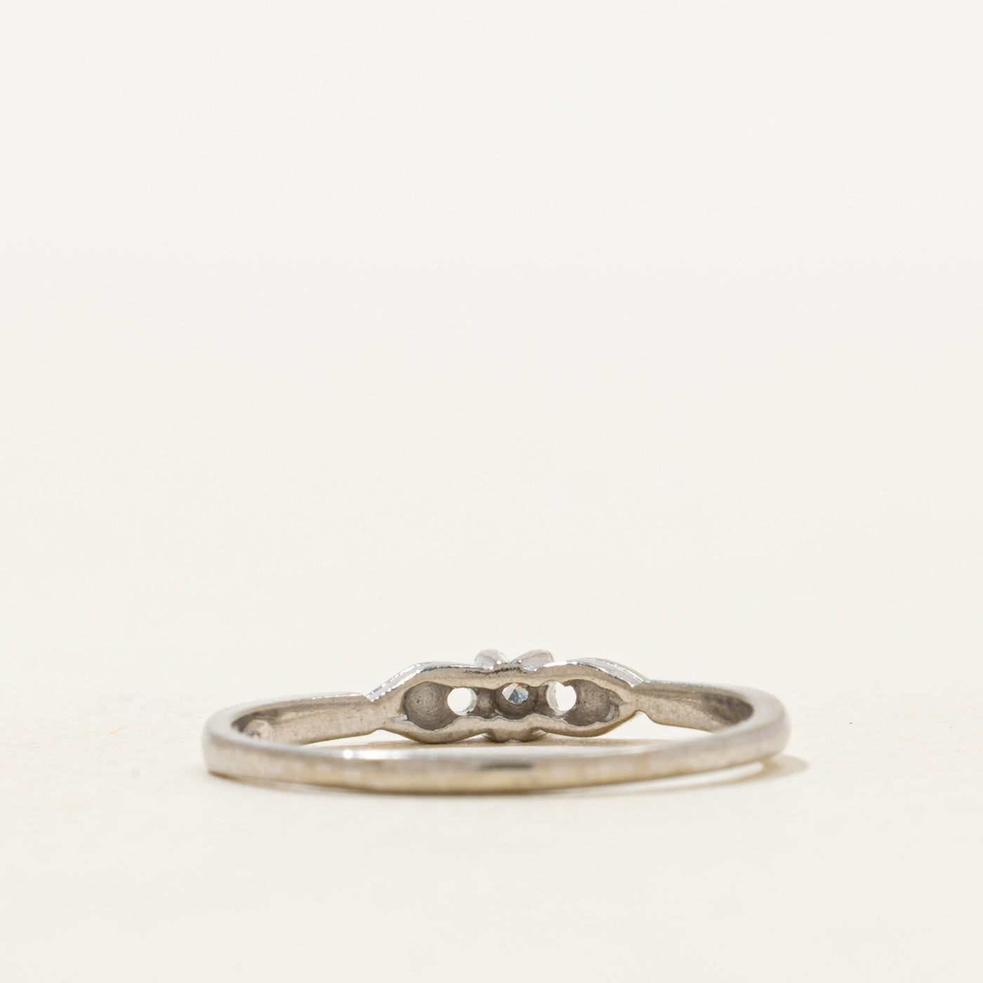 White Gold Diamond Petite Heart Ring | SZ 5