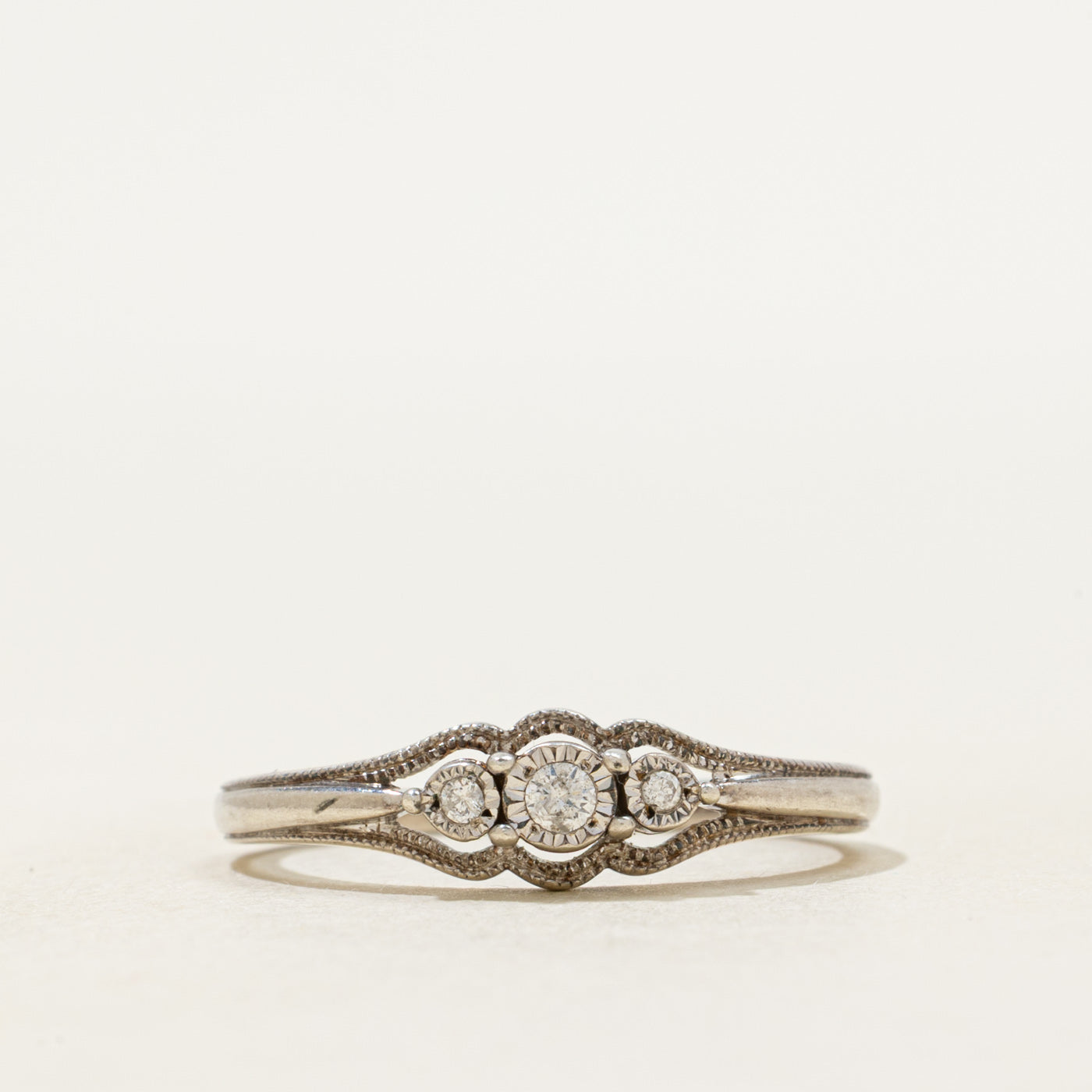 Illusion Set Three Stone Diamond Milgrained Ring | SZ 8