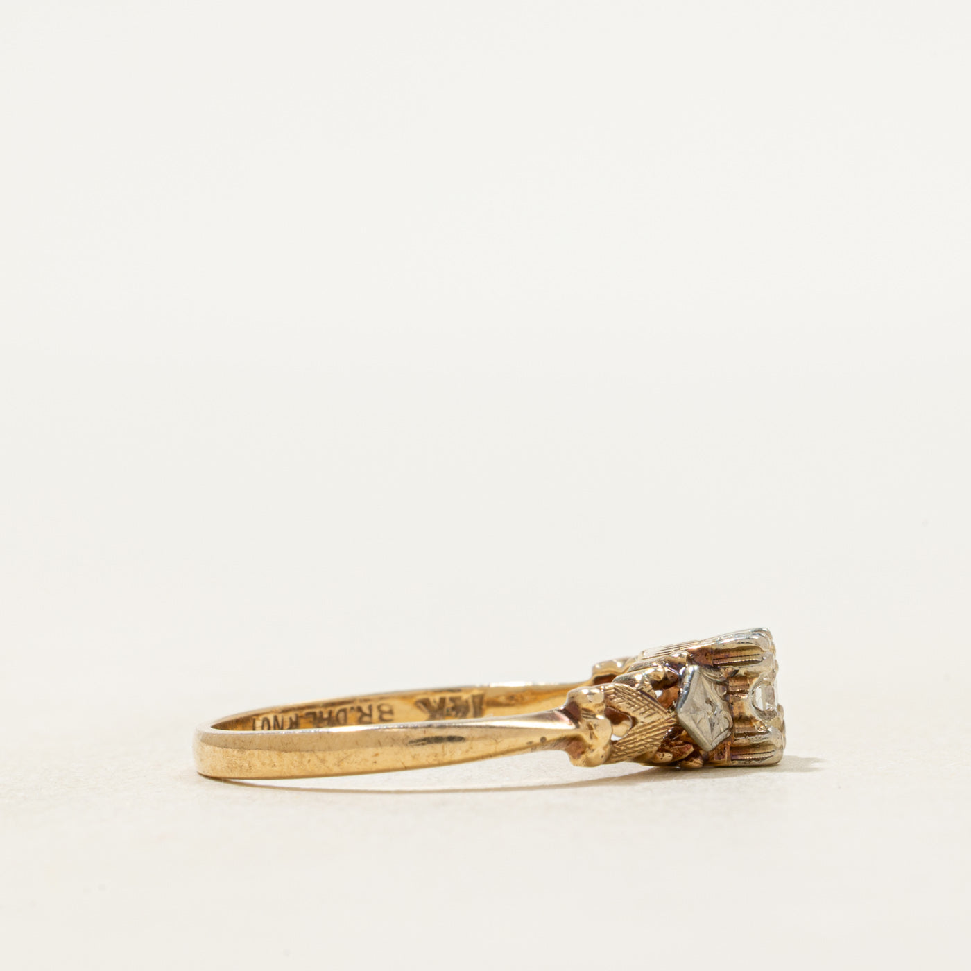 Illusion Set Diamond Engraved Ring | SZ 6.25
