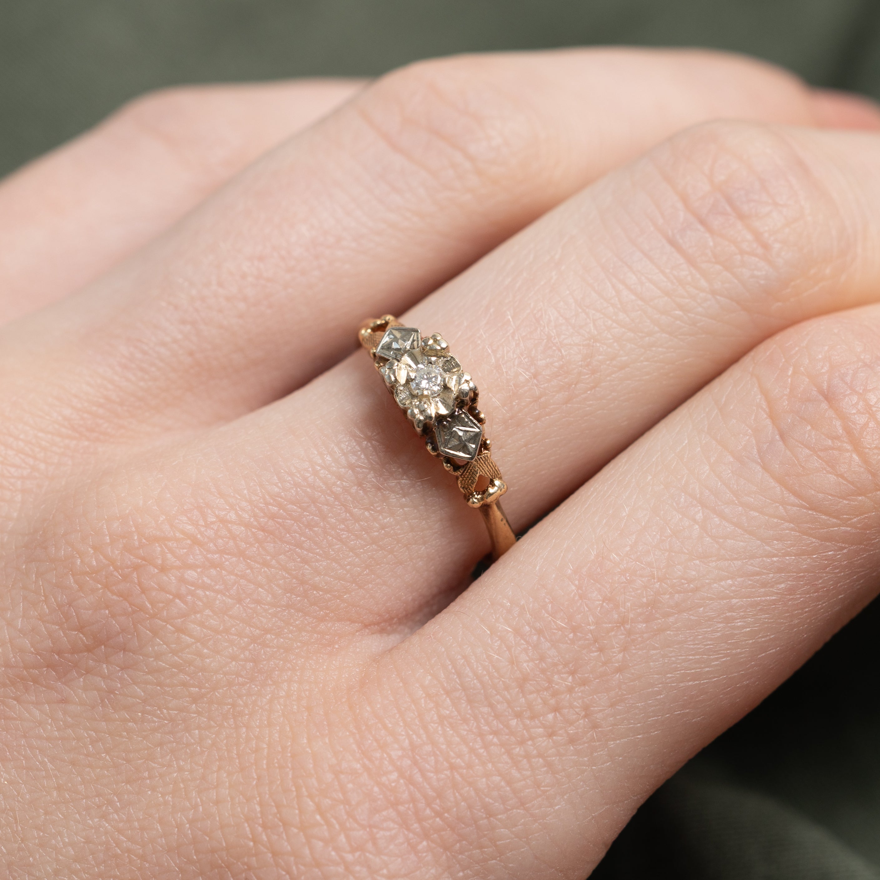 Illusion Set Diamond Engraved Ring | SZ 6.25