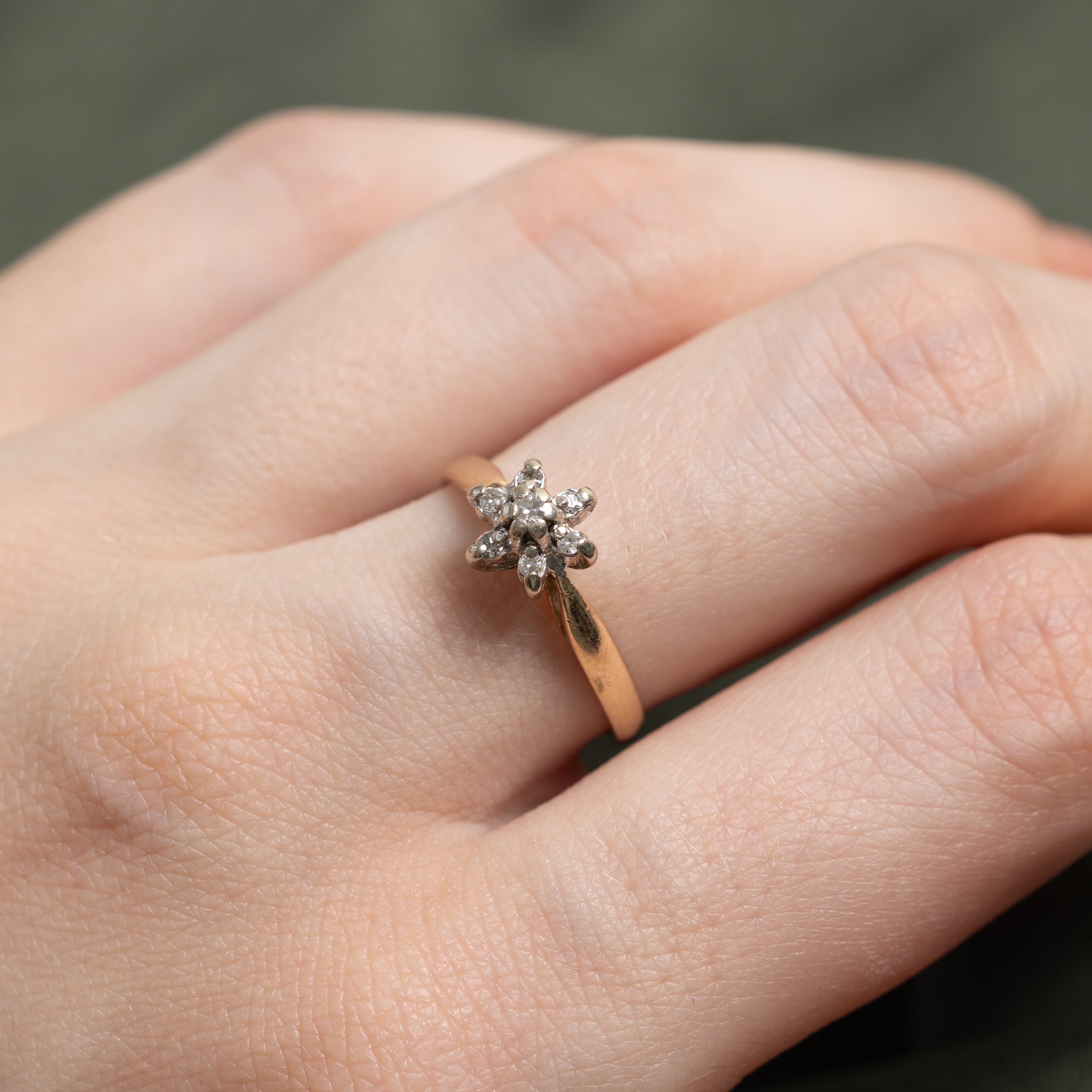 Yellow Gold Diamond Petal Ring | SZ 6.25