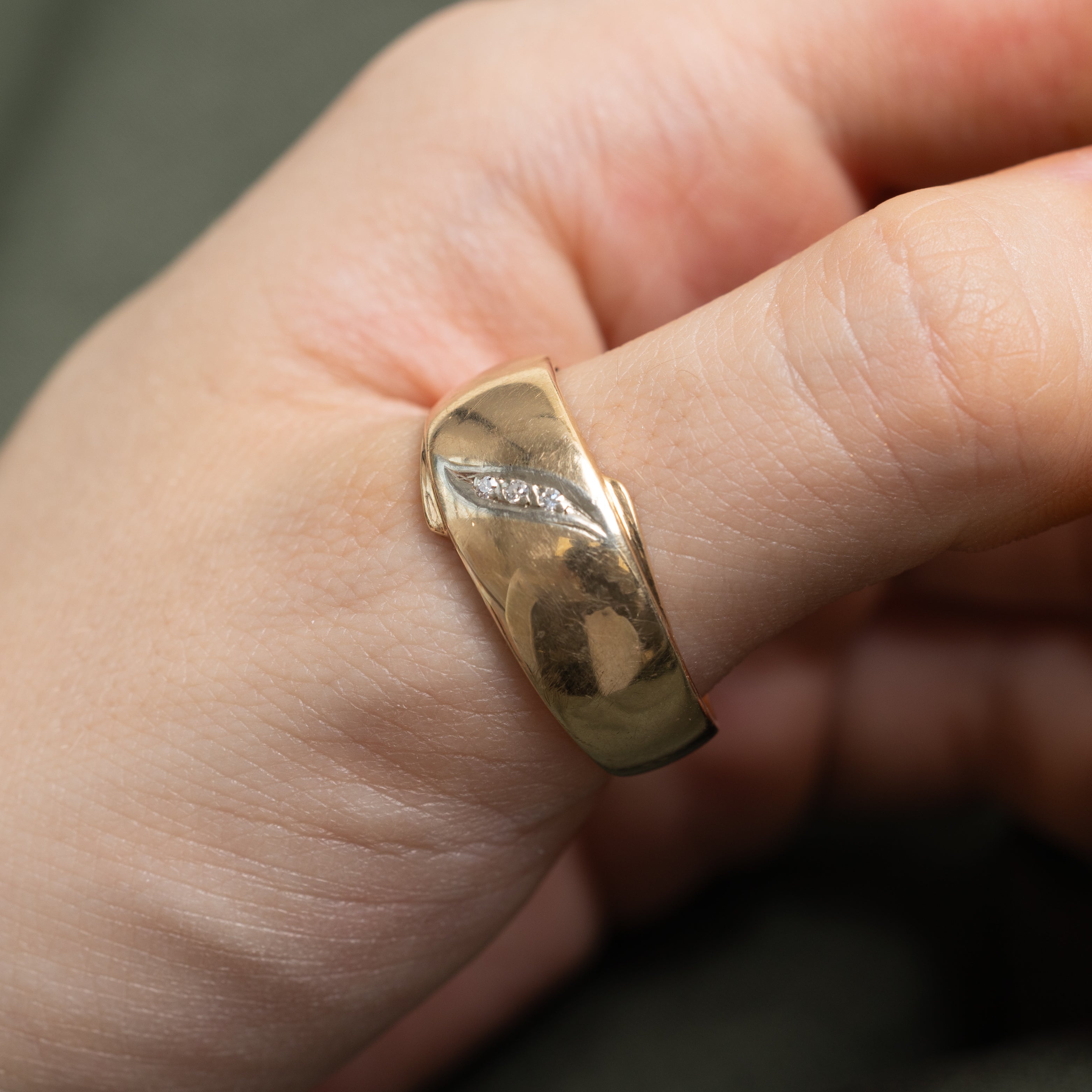Three Stone Diagonal Diamond Band | SZ 13.25