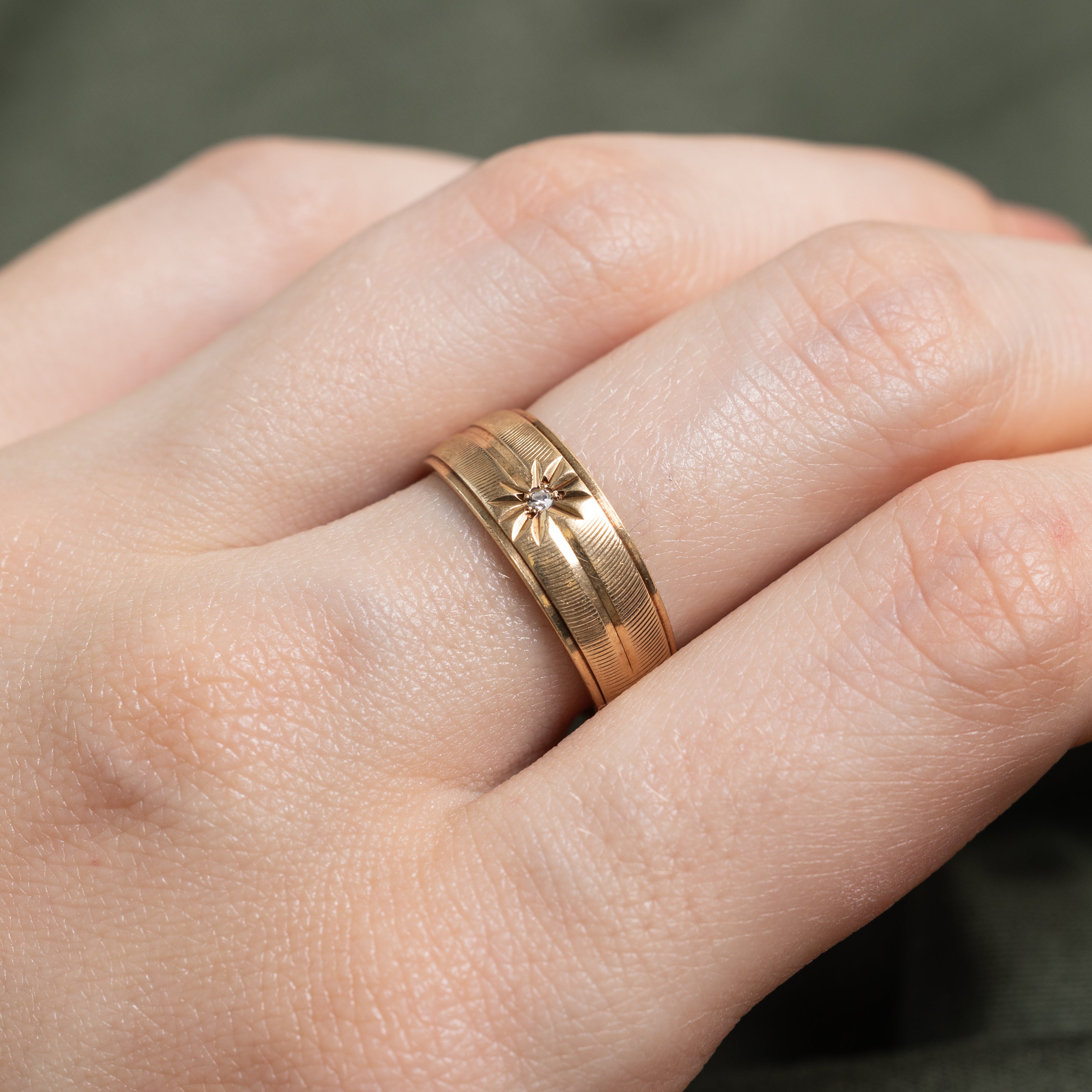 Star Set Diamond Textured Band | SZ 6.75