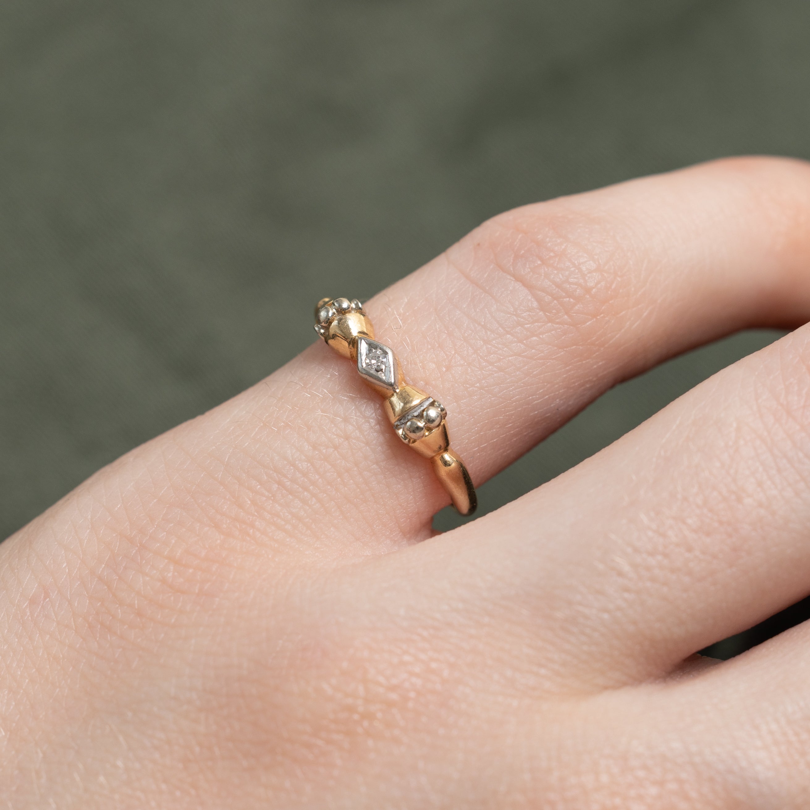 Two Tone Diamond Textured Ring | SZ 5