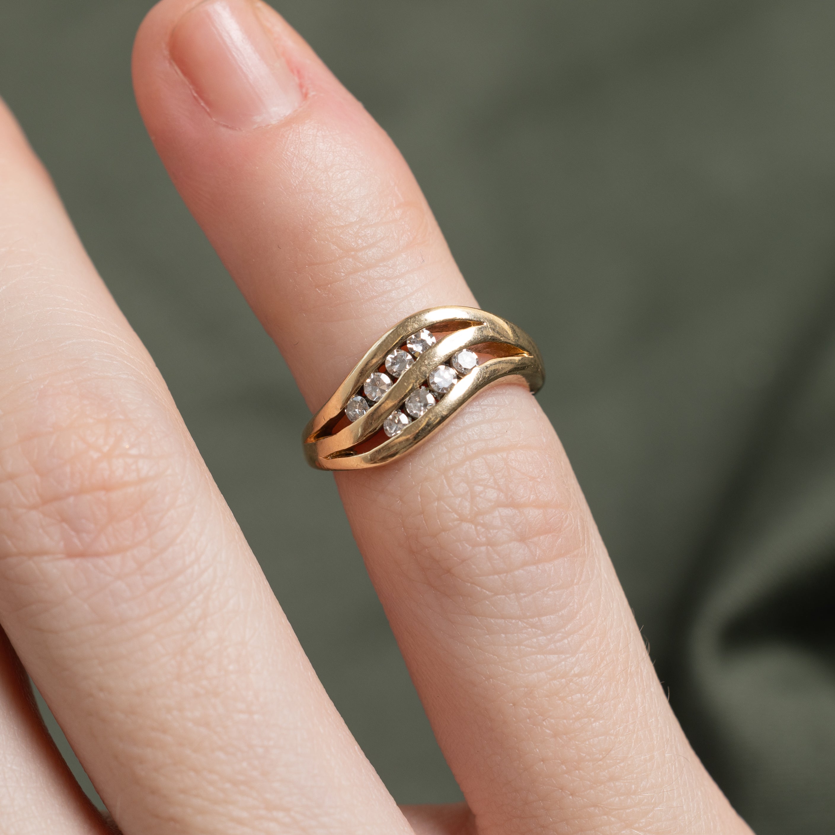 Channel Set Diamond Wave Ring | SZ 2