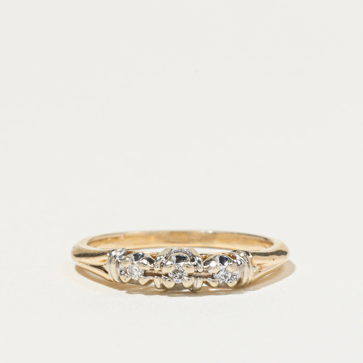 Three Stone Diamond Grooved Ring | SZ 6