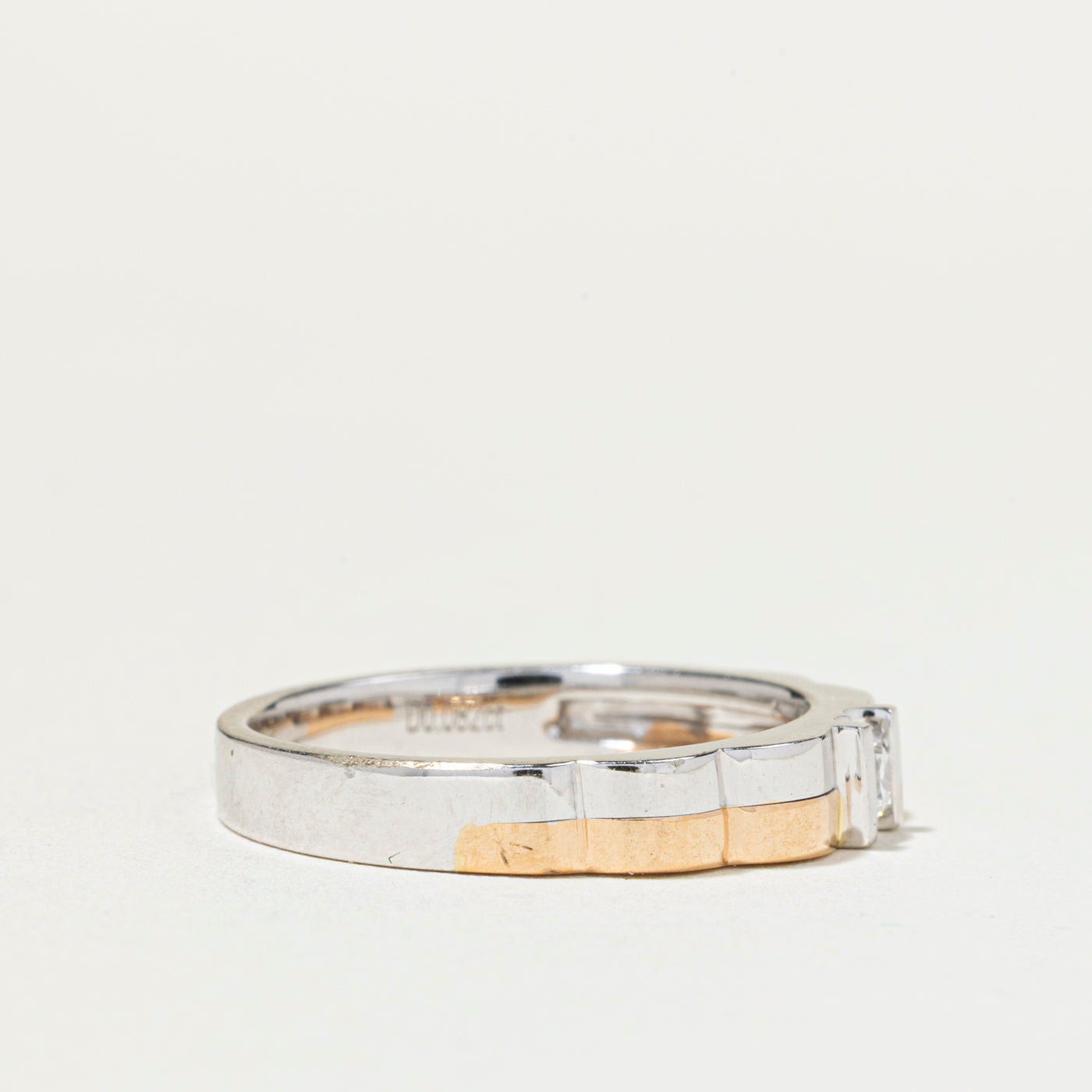 18k Two Tone Gold Tension Set Diamond Scalloped Band | SZ 6.25