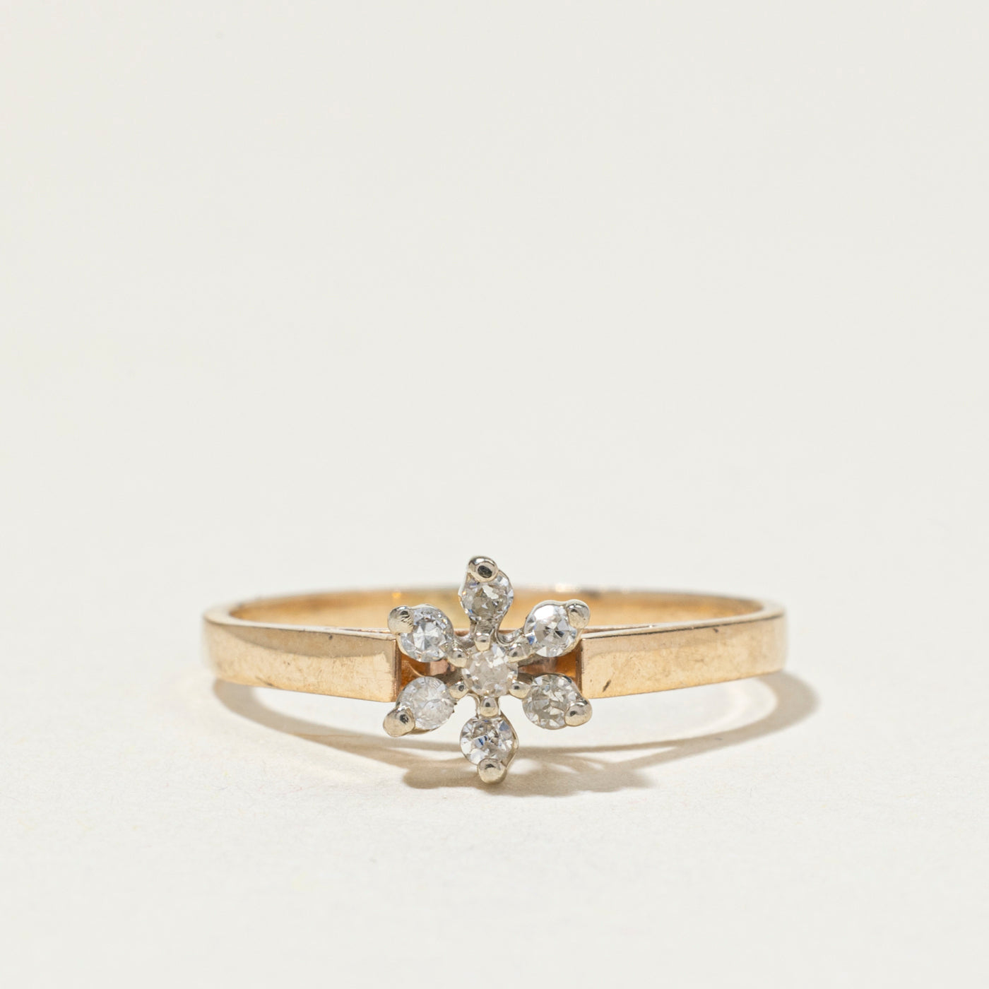 Diamond Petal Cluster Ring | SZ 3.75