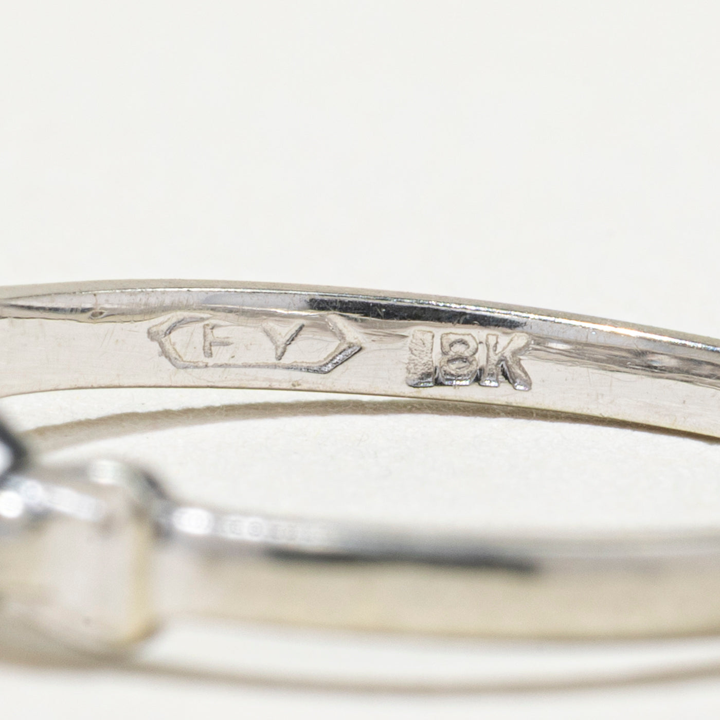 18k Diamond Textured Ring | SZ 5.5