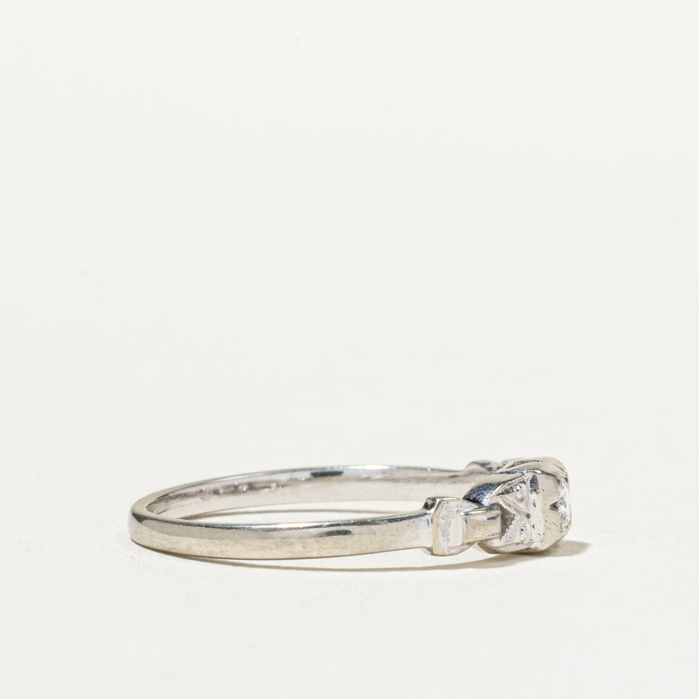 18k Diamond Textured Ring | SZ 5.5