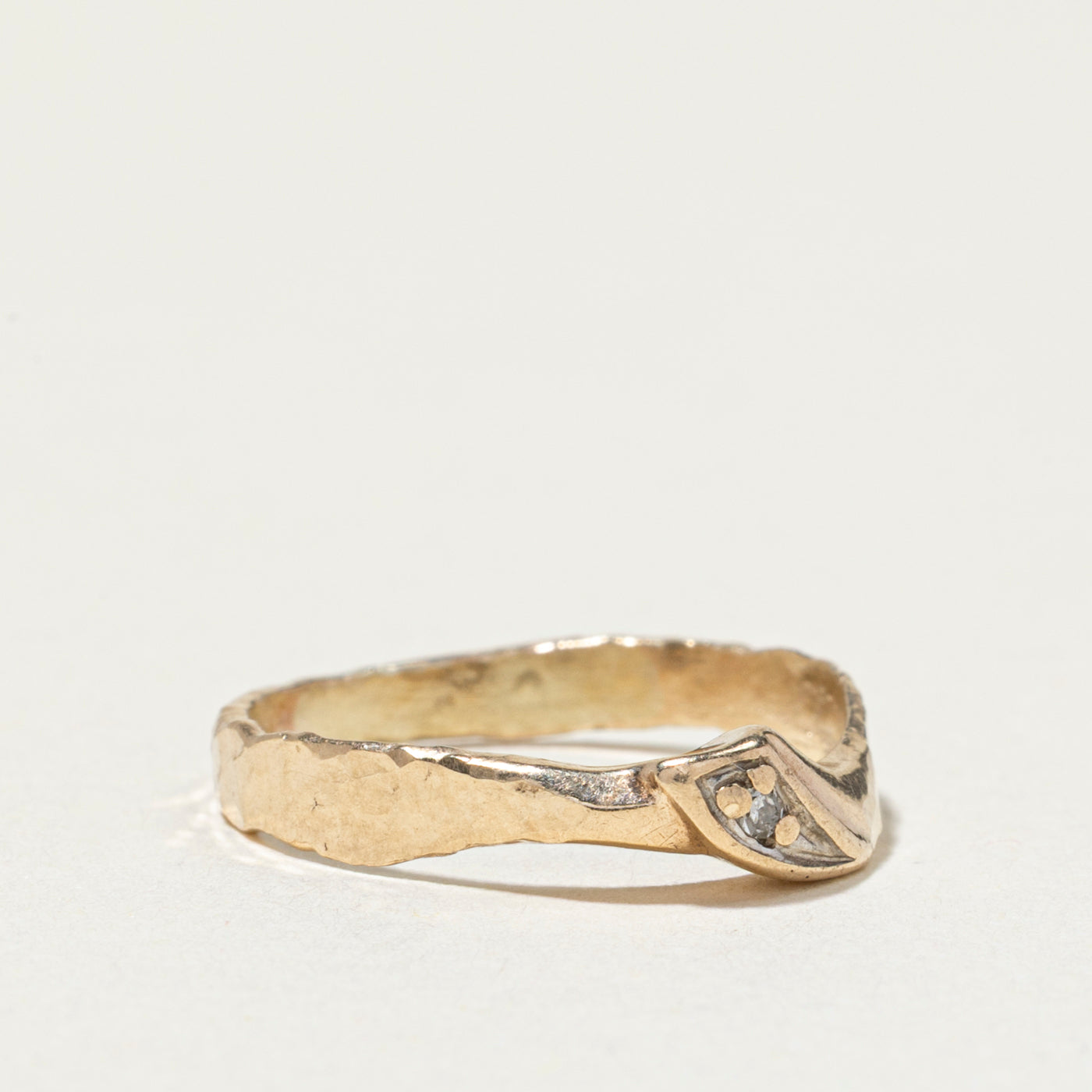 Diamond Grooved Chevron Ring | SZ 4.75