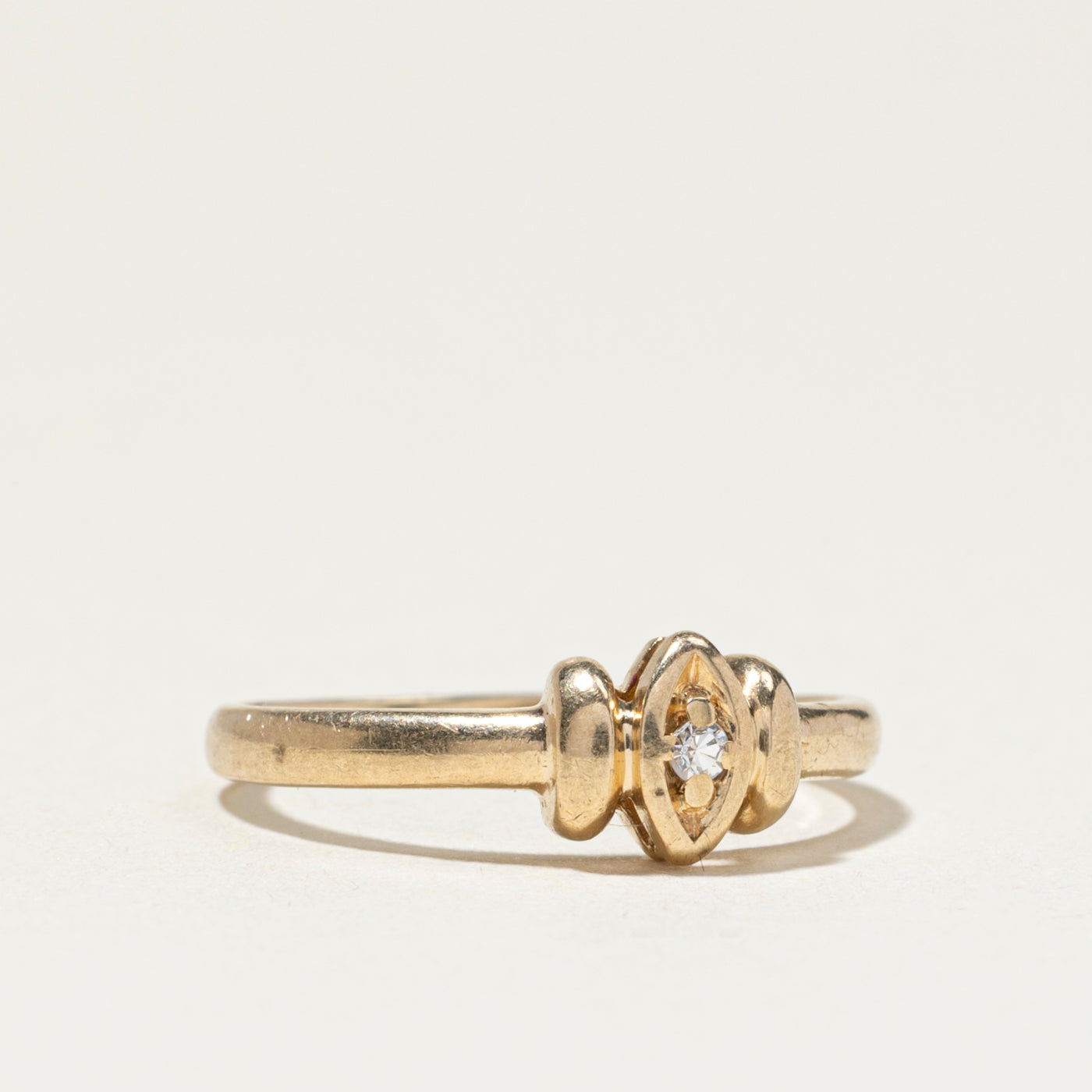 Diamond Grooved Petite Ring | SZ 3