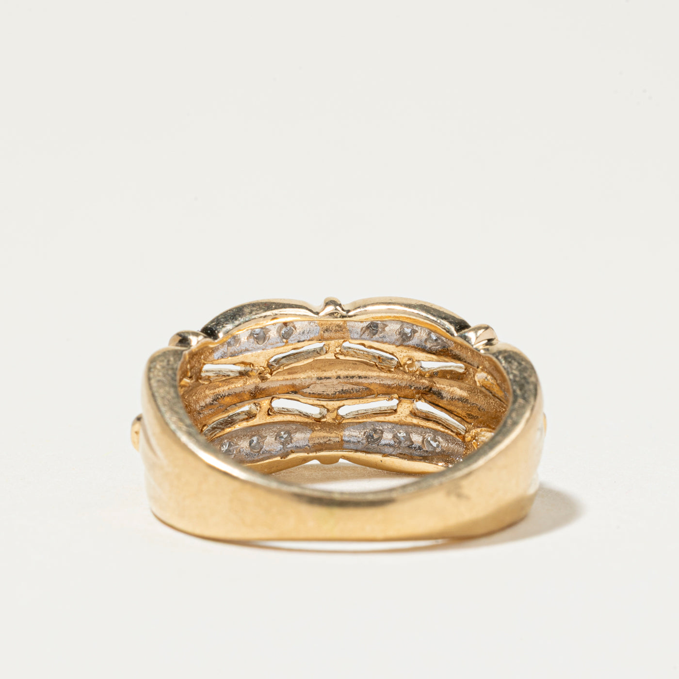 Pave Set Diamond Textured Ring | SZ 4.75